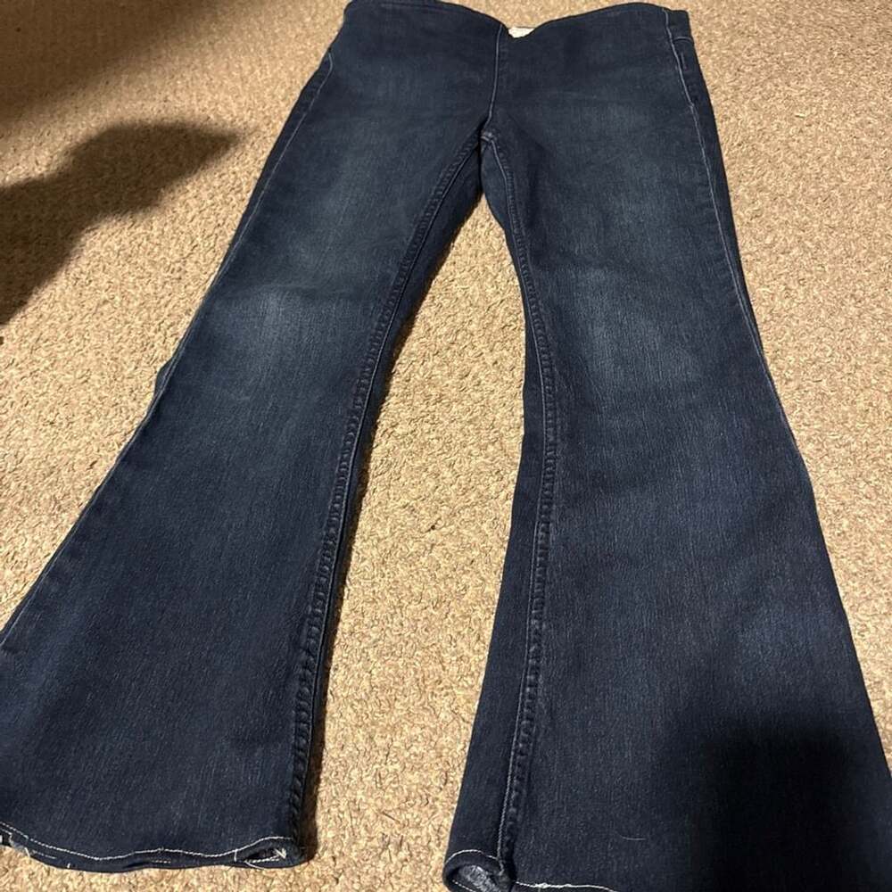 Free People Flare Jeans Size W28 Dark Wash Pull On Stretch